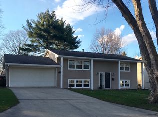 3362 Mount Vernon Dr, Waterloo, IA 50701