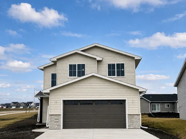 6299 87th Ave S, Horace, ND 58047