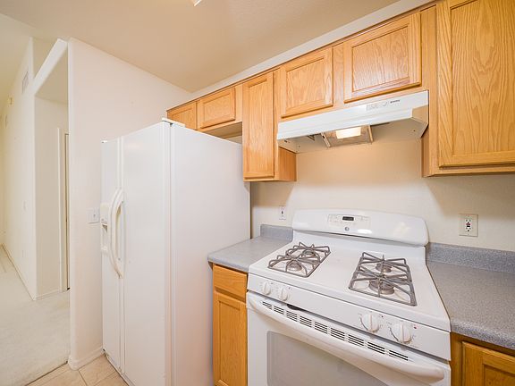 5th image of 3319 W Alexanderwood Dr