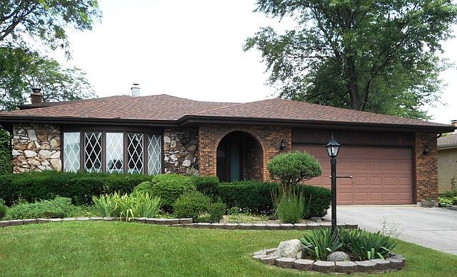 1st image of 3240 Stewart Dr