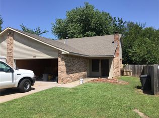 505 N 37th St, Rogers, AR 72756