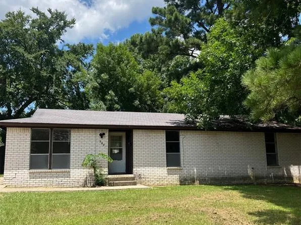 1405 SE Jackson St, Idabel, OK 74745