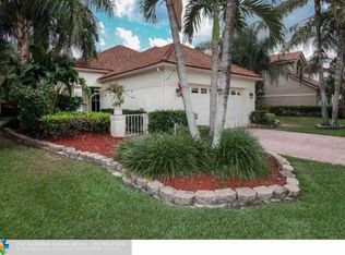 2650 Oak Park Cir, Davie, FL 33328