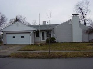 1493 Sussex Rd, Troy, OH 45373