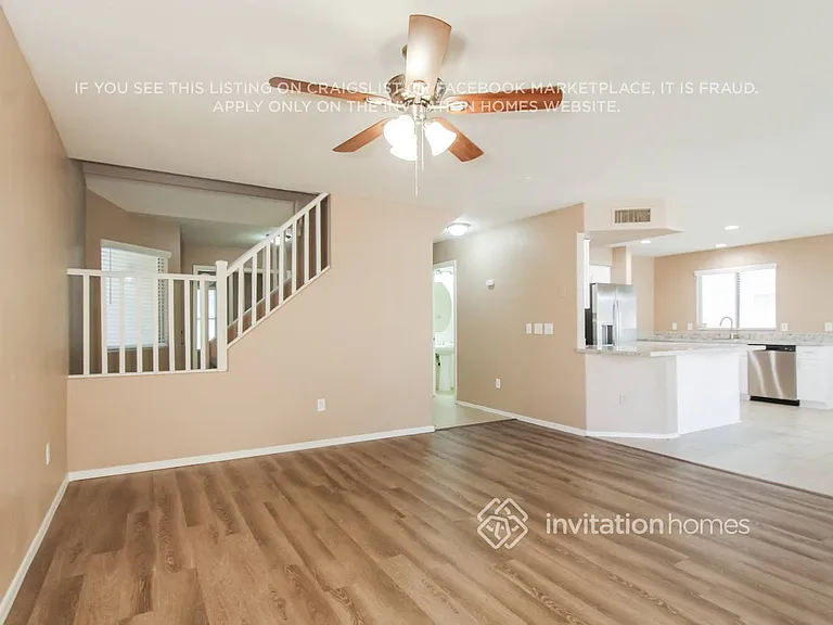 13442 W Rose Ln — Photo 4