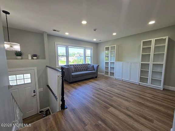 5th image of 2032 Adams Avenue