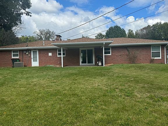 5th image of 7114 Carr Dr