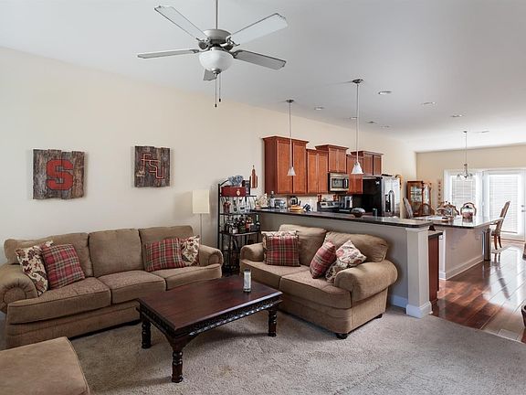 2nd image of 1014 Sugarbush Trl