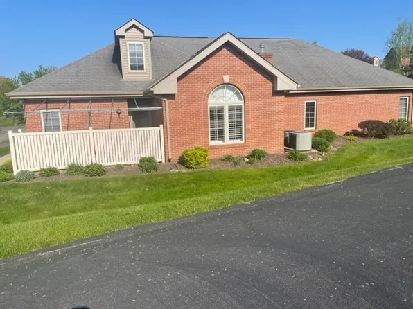 145 Crosswynds Dr, Beaver Falls, PA 15010