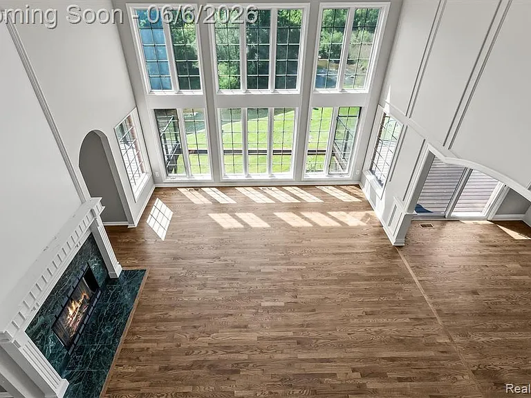 2962 Pheasant Ring Dr — Photo 32