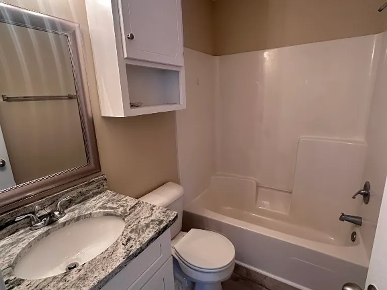 222 Claremont Ave — Photo 19