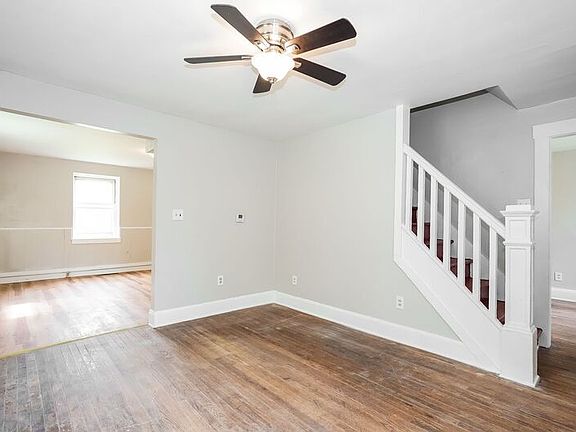 5th image of 20 Vernon Ave #3