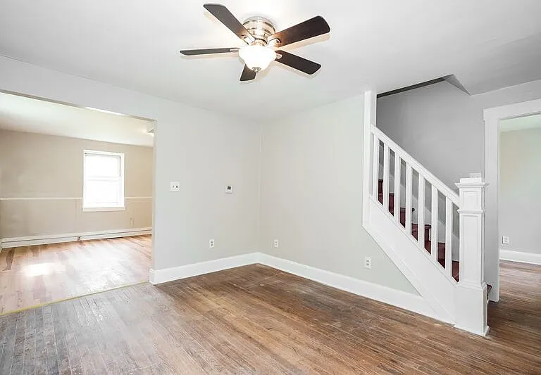 20 Vernon Ave #3 — Photo 5