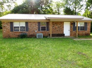 198 Raintree St, Moundville, AL 35474