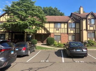 18 Canterbury Rd UNIT 18, Bridgeport, CT 06606