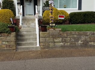 617 Piccadilly St, Charleston, WV 25302