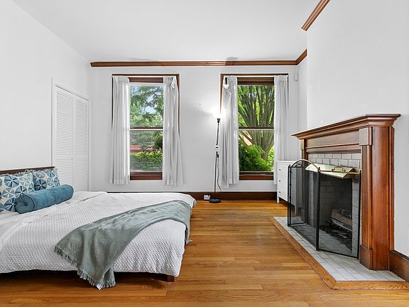 2nd image of 361 Willow St #1W
