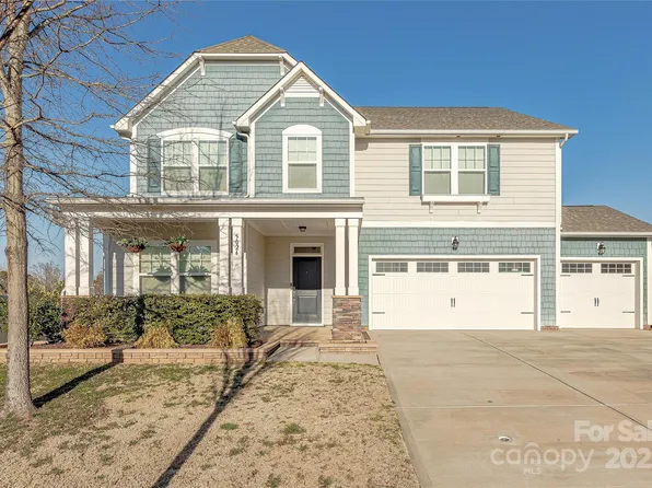 5024 Grace View Dr, Pineville, NC 28134