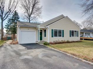 99 Fieldstone Dr, Springfield, NJ 07081