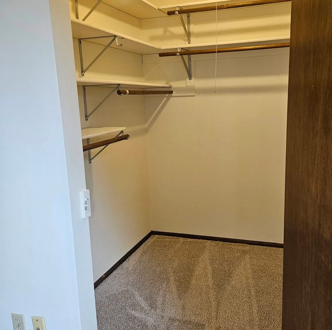 2 bed, 950 sqft, $1,295 — Photo 3