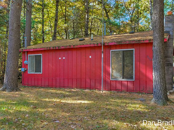 3rd image of 8637 Mackinaw Trail Dr