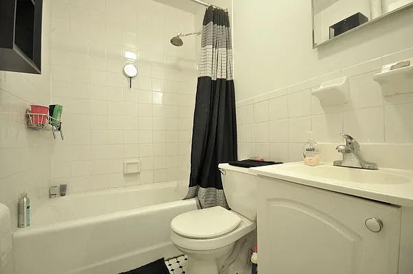 Rented by Compass | media 18