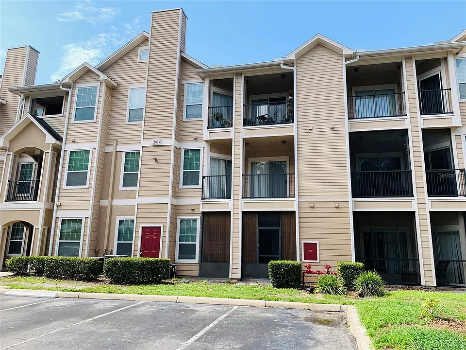 2025 Erving Cir #104