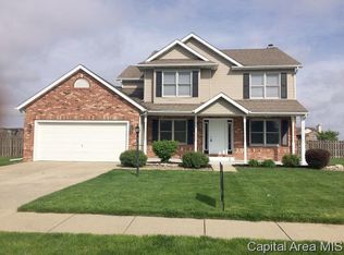 401 Eagle Ridge Dr, Chatham, IL 62629