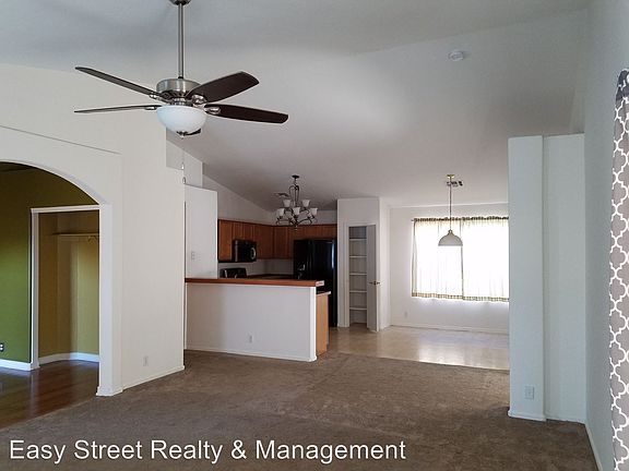 3rd image of 9959 N 94th Ln