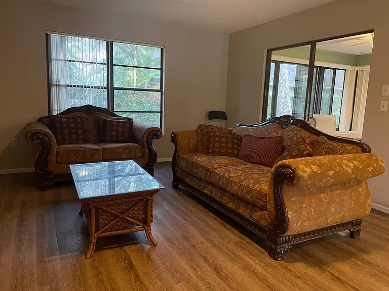 5080 Barrington Cir — Photo 18