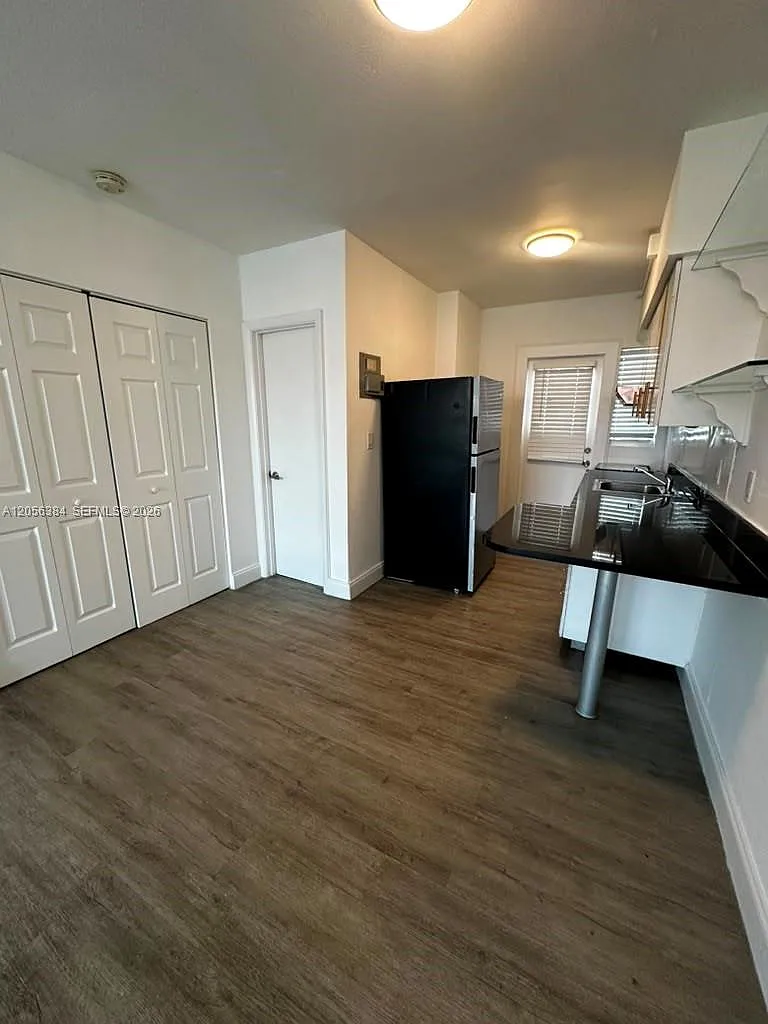 The Lofts At Harding Cond — Photo 4