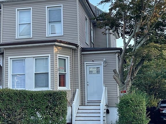 3rd image of 398 Union St