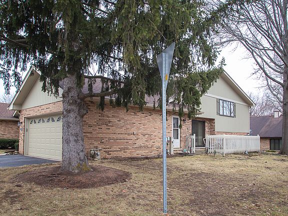 2nd image of 238 Royal Ln