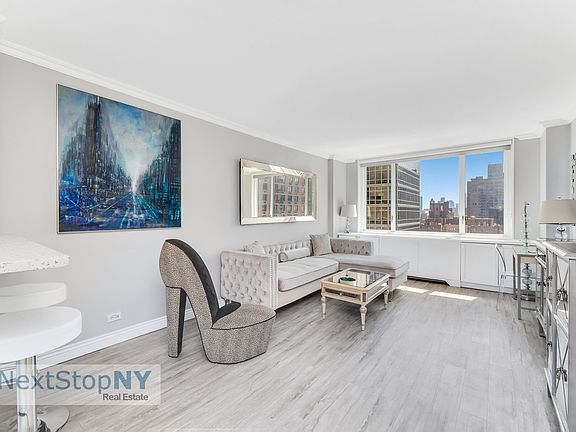 3rd image of 245 E 54th St APT 21L
