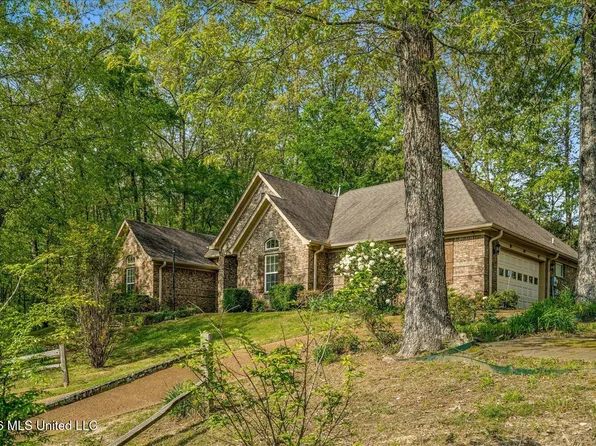 3527 Spring Lakes Blvd, Olive Branch, MS 38654