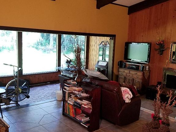 2nd image of 251 Saint Johns River Place Ln