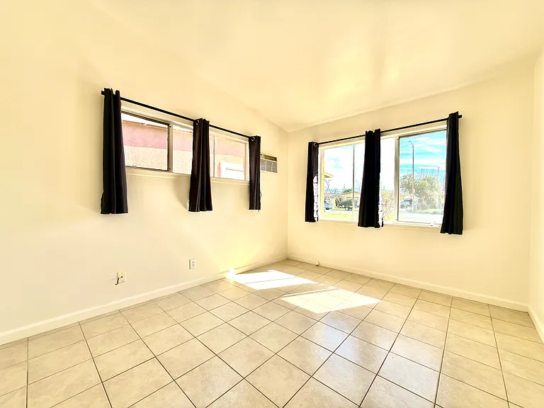 1151 W Avenue J14 — Photo 13