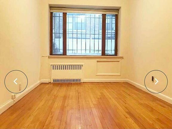 4th image of 27 W 71st St #B