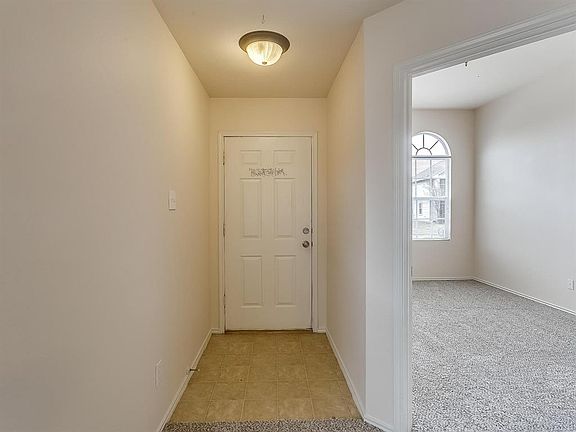4th image of 232 Chalk Mountain Dr