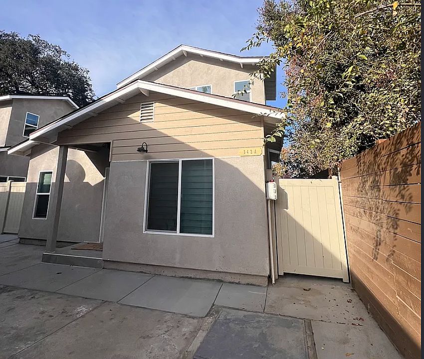 1st image of 342A Pasadena Ave