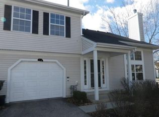 222 Teak Ln, Streamwood, IL 60107