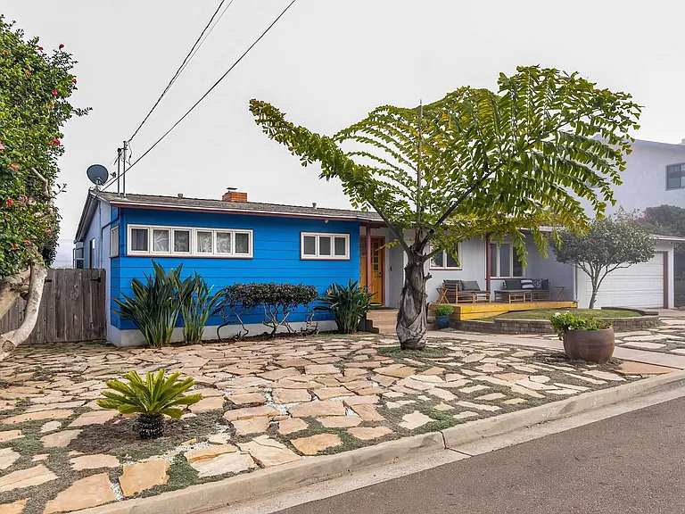 541 Tarento Dr — Photo 45