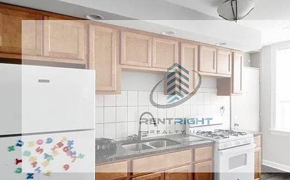3rd image of 1757 W North Shore Ave APT 2A