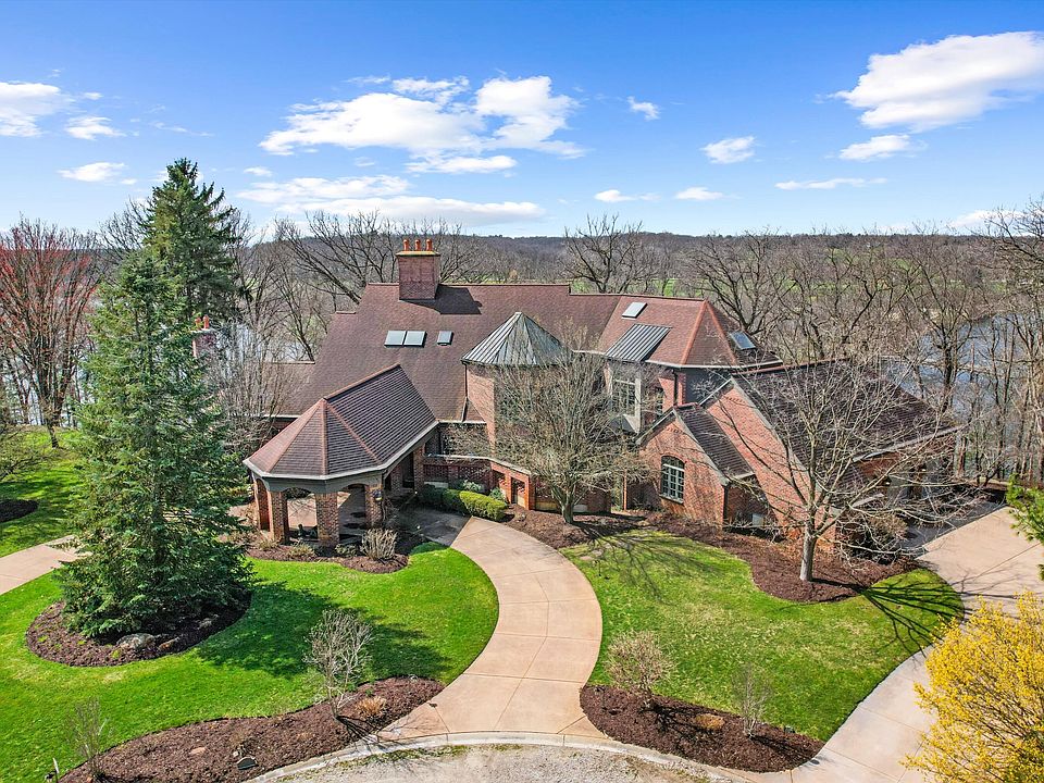 1st image of 161 Laurin Ct