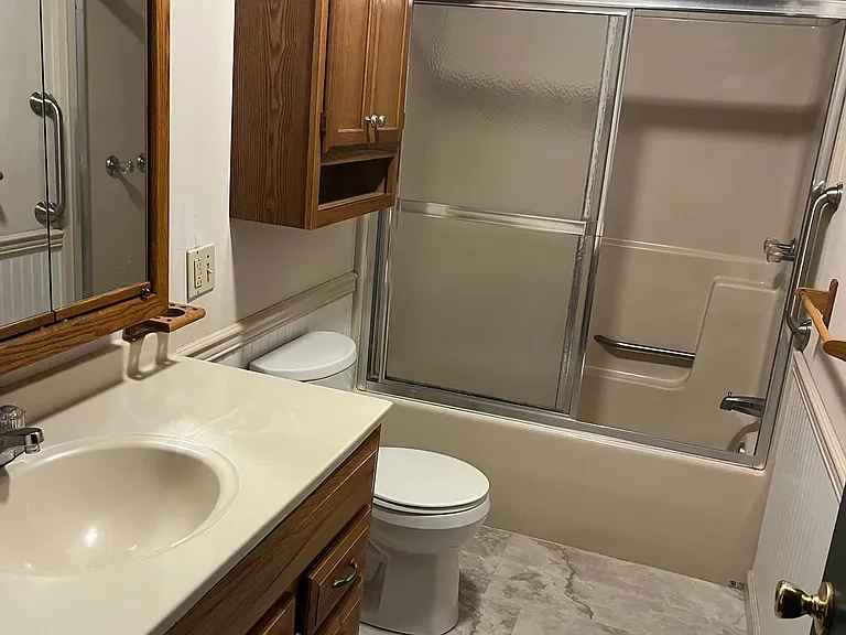591 W Main St #1 — Photo 2