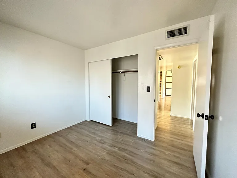 2179 W Calle Del Norte Dr — Photo 11