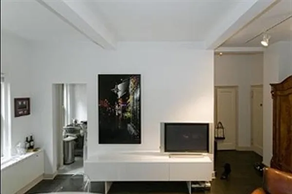 Rented by Corcoran | media 31