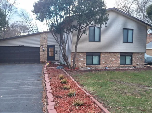 8106 Groveland Rd, Mounds View, MN 55112