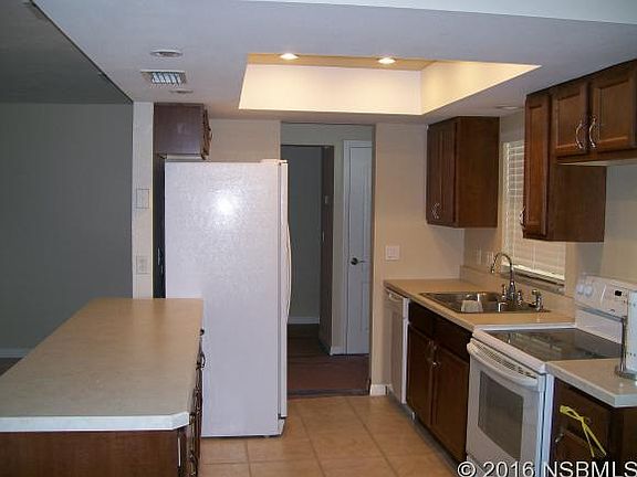 5th image of 2121 Kumquat Dr
