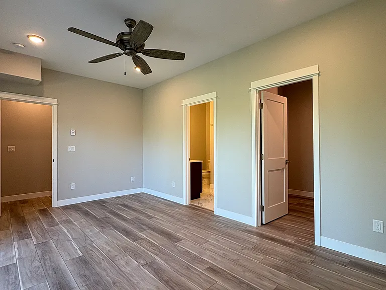 3623 Sussex Dr — Photo 14